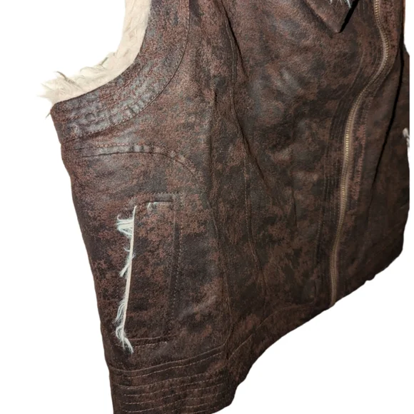 NWT Lucca Couture Zip Up Vest Medium - Picture 4 of 6